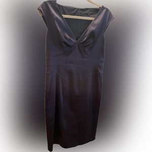 David Meister sz 8 A Line lined dress.  Fitted elegance. Color navy indigo.